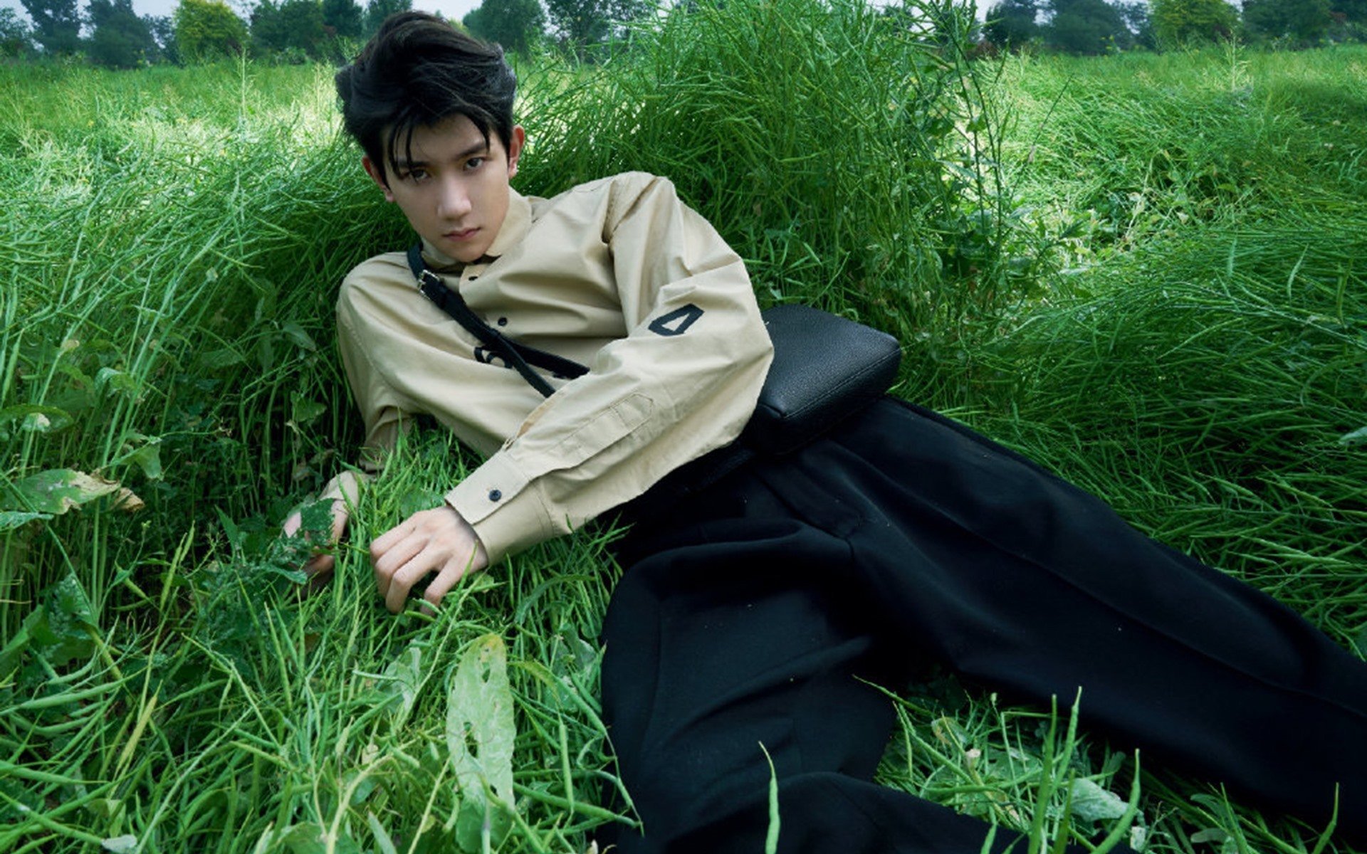 当梅西的星光穿越亚平宁，一场关于英雄与团队的对话