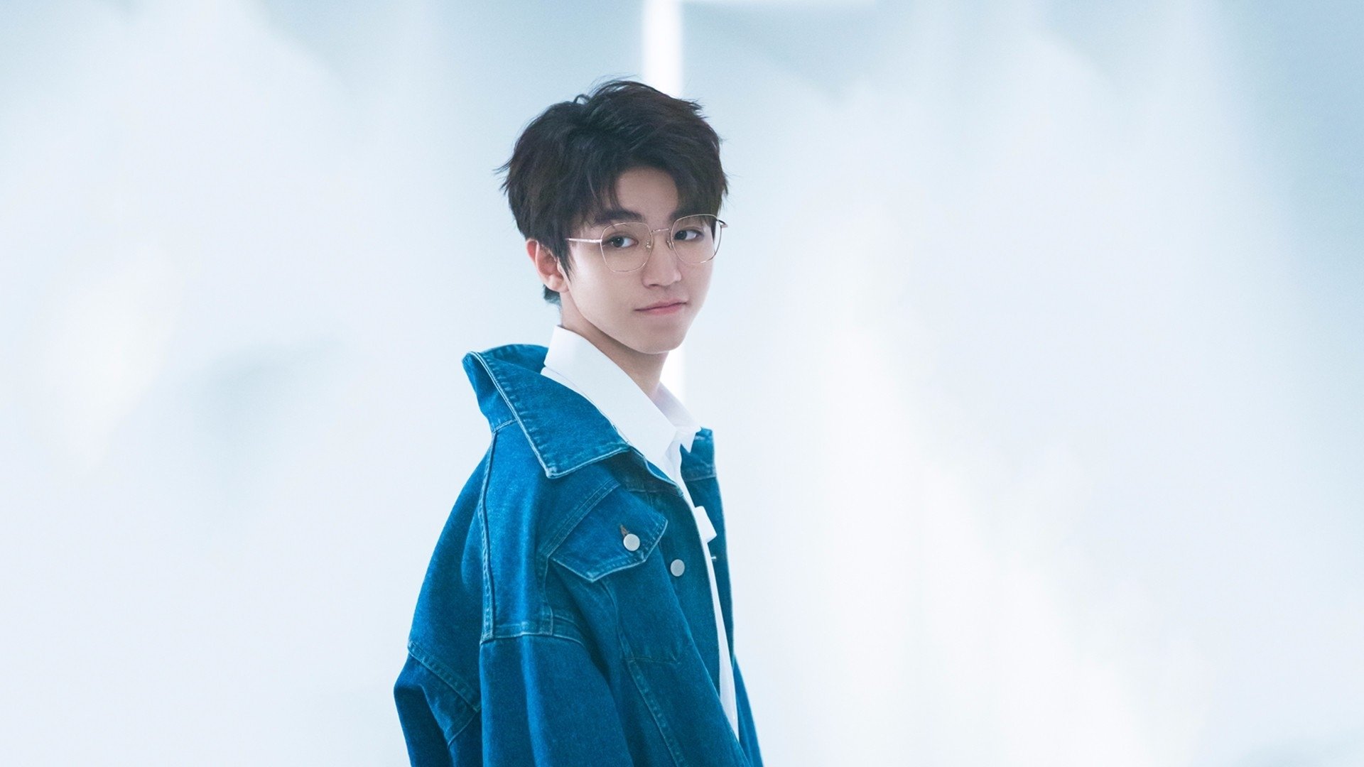 德甲争冠硝烟弥漫，罗马欧战闪电击溃法国豪强